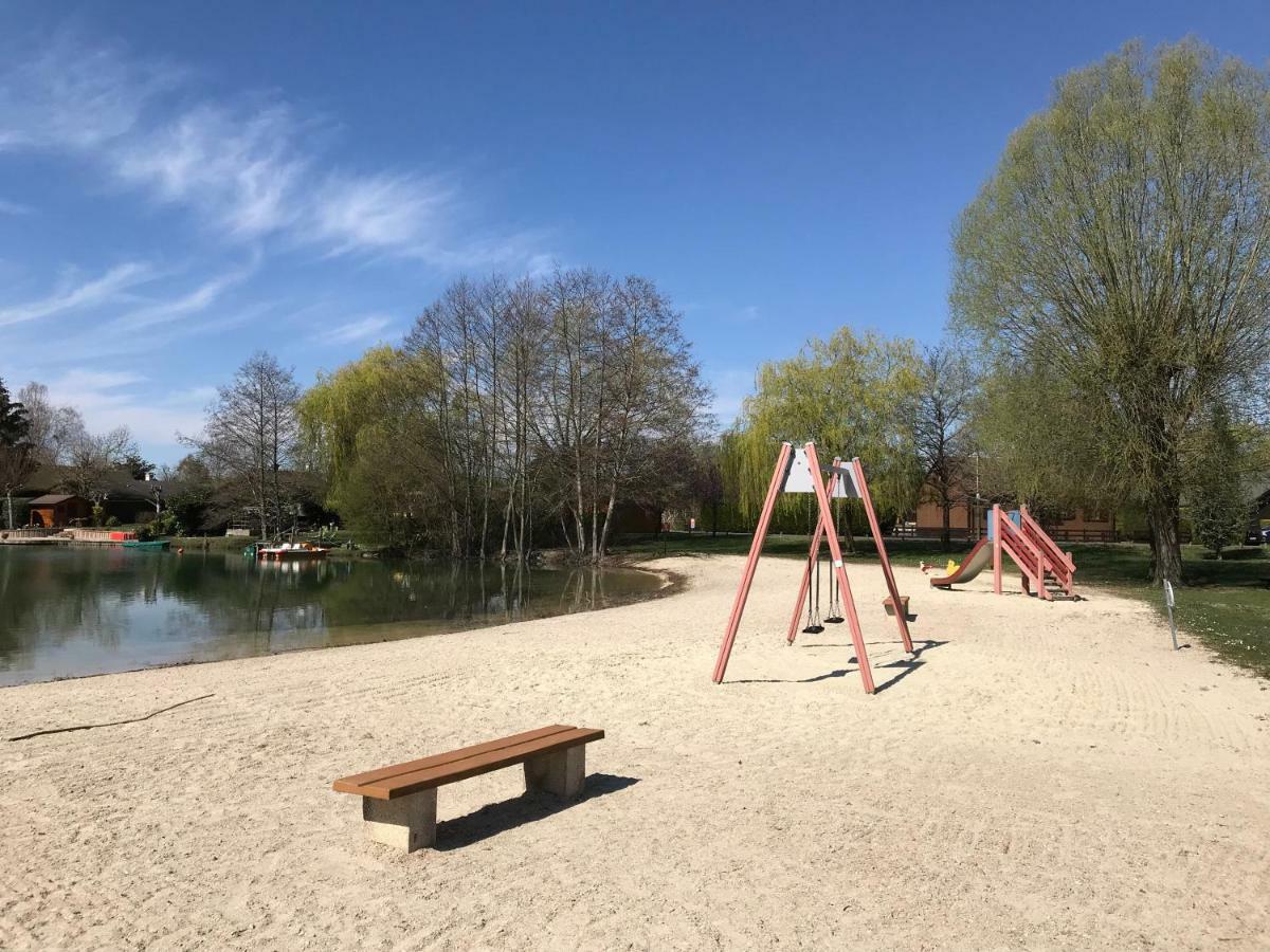 Le Chalet Du Lac - Domaine De La Goujonne Saint-Sauveur-lès-Bray 외부 사진