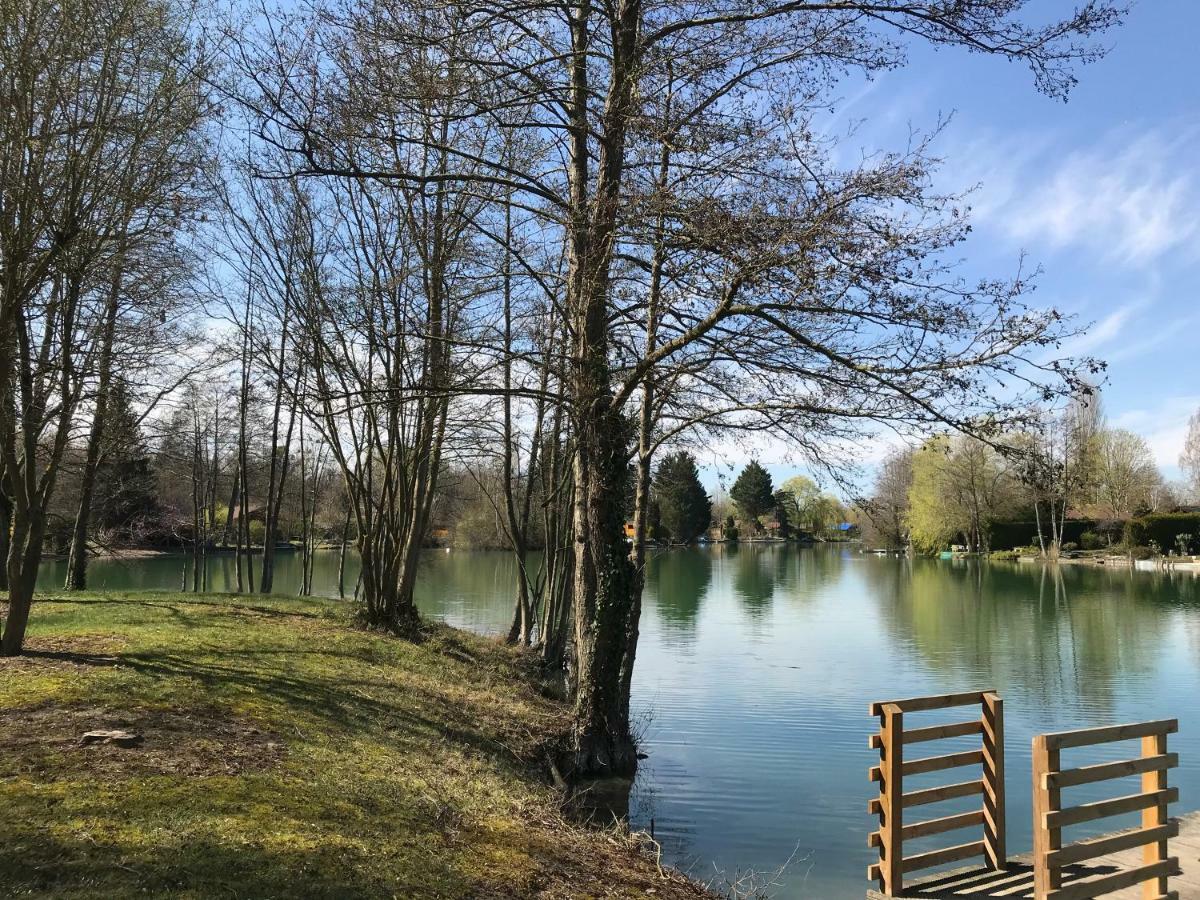 Le Chalet Du Lac - Domaine De La Goujonne Saint-Sauveur-lès-Bray 외부 사진